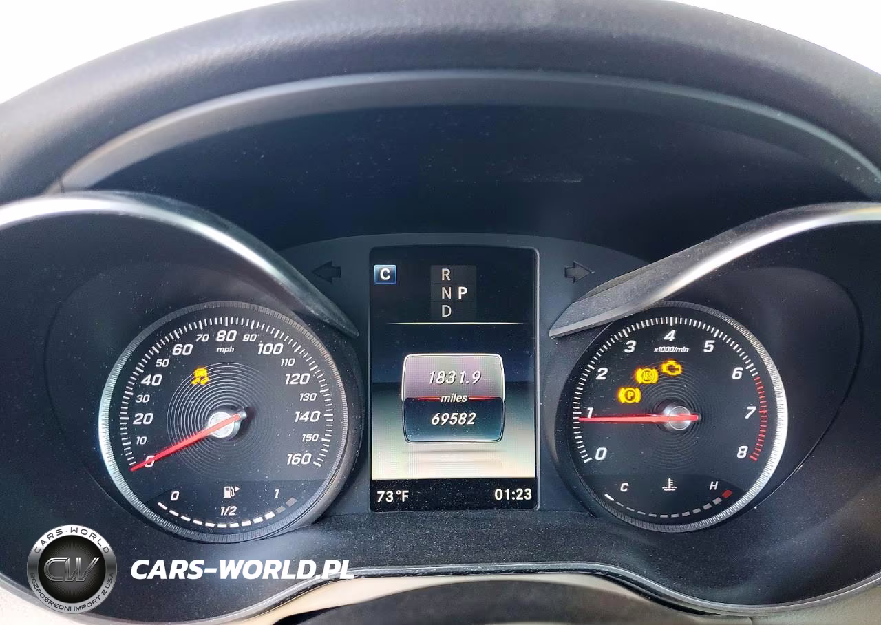 2018 Mercedes-Benz C 300 VIN:55SWF4JB5JU242350 - 9