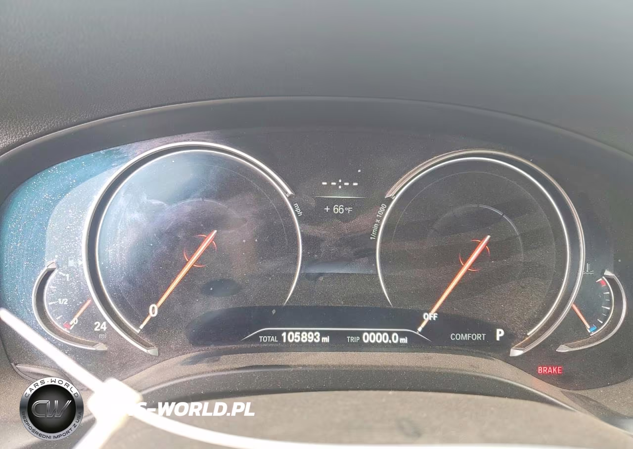 2019 BMW X3 VIN:5UXTR7C5XKLR48389 - 9
