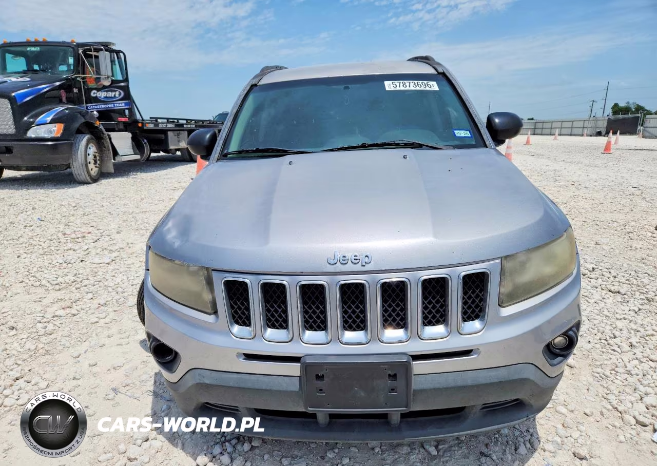 2015 Jeep Compass Sport VIN:1C4NJCBA7FD284755 - 5
