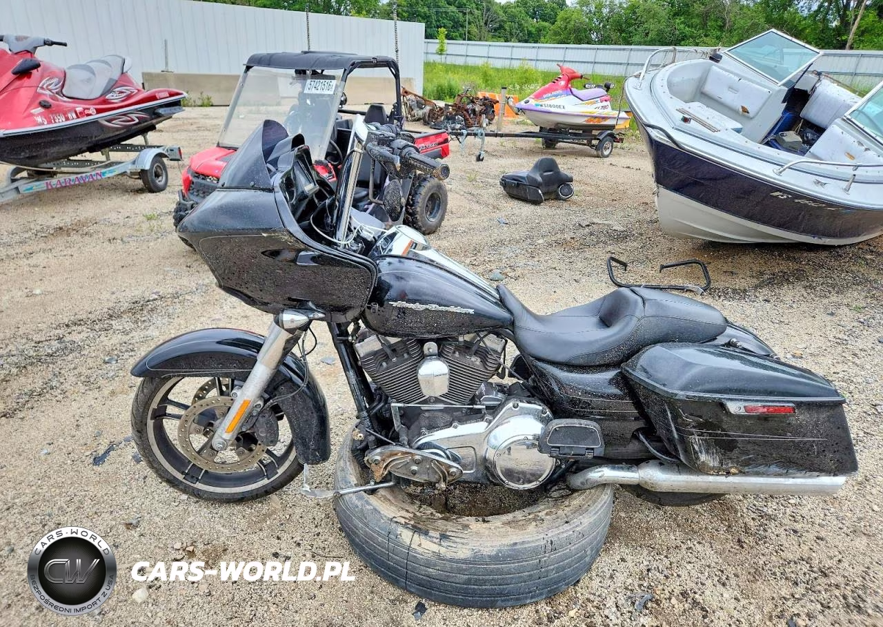 2016 Harley-Davidson Fltrxs Road Glide Special VIN:1HD1KTM17GB658107 - 3