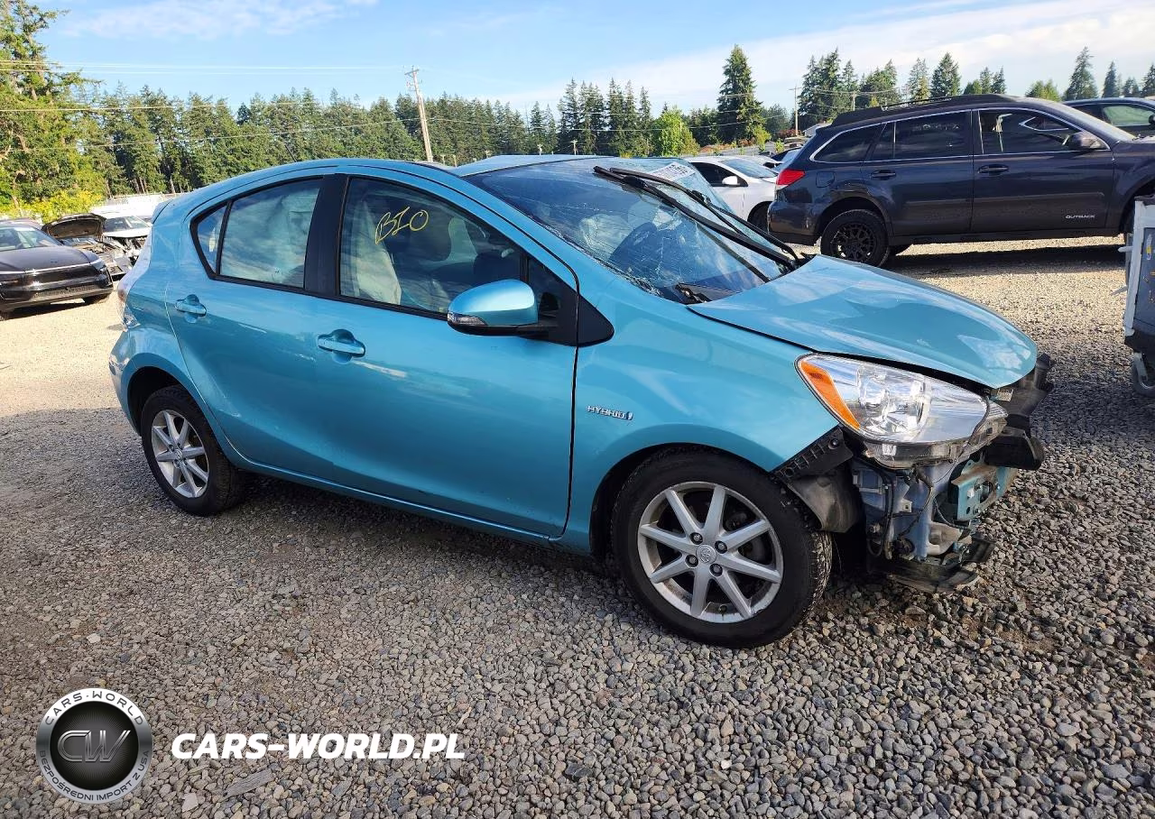 2012 Toyota Prius C Four VIN:JTDKDTB33C1014253 - 4