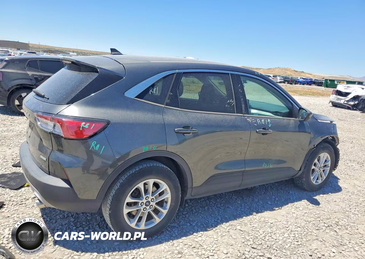 2020 Ford Escape Se VIN:1FMCU9G62LUB04658 - 3