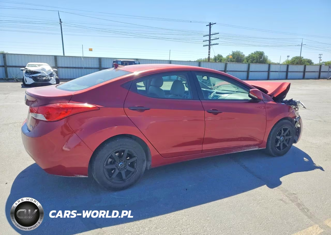 2012 Hyundai Elantra Limited VIN:KMHDH4AE0CU325025 - 3