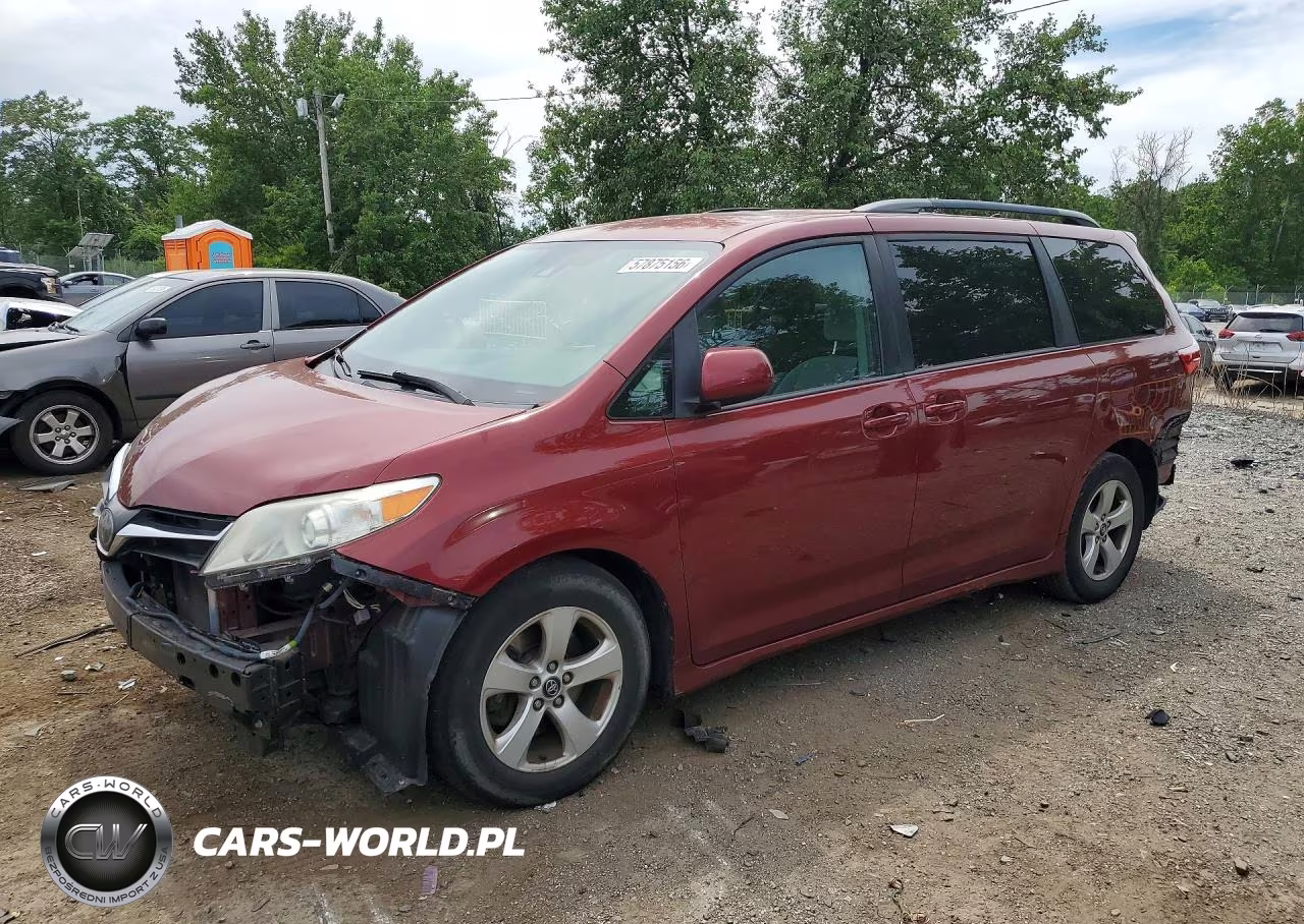 2019 Toyota Sienna Le