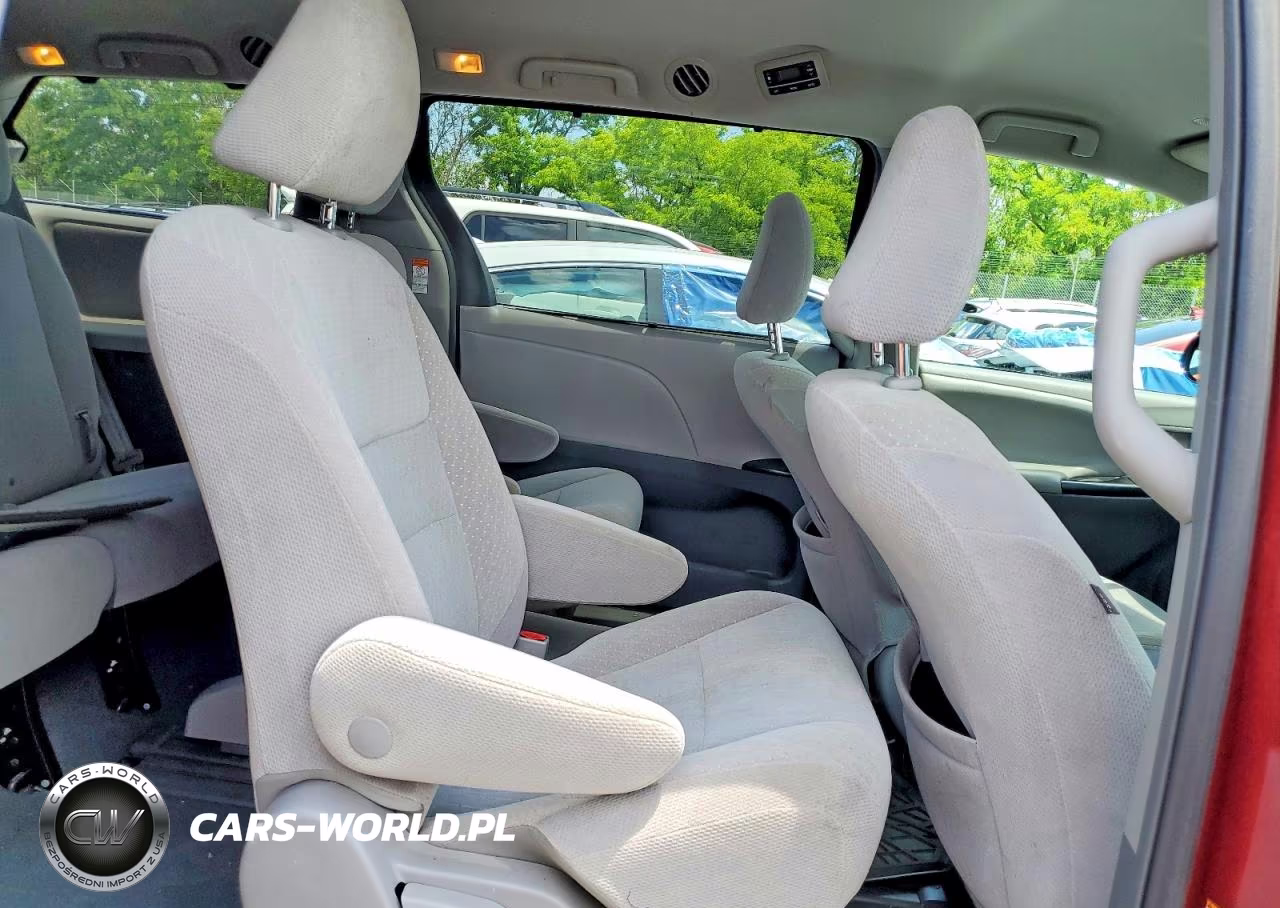 2019 Toyota Sienna Le VIN:5TDKZ3DC5KS988039 - 11