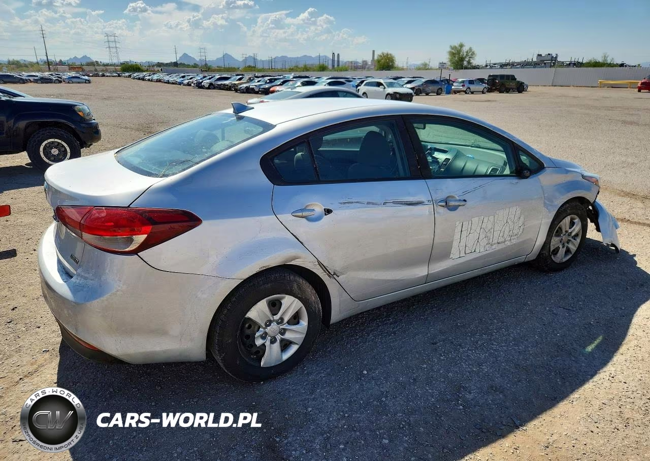 2017 Kia Forte Lx VIN:3KPFK4A77HE144381 - 3