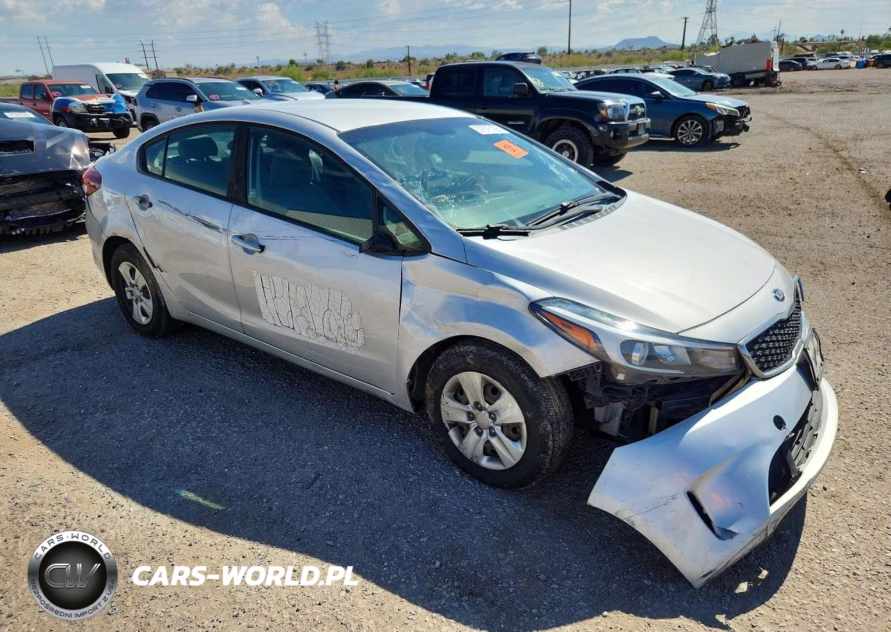 2017 Kia Forte Lx VIN:3KPFK4A77HE144381 - 4