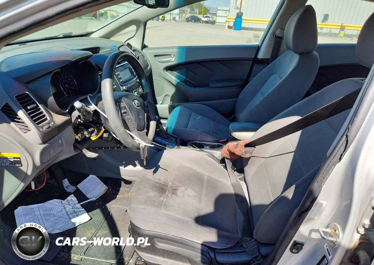 2017 Kia Forte Lx VIN:3KPFK4A77HE144381 - 7