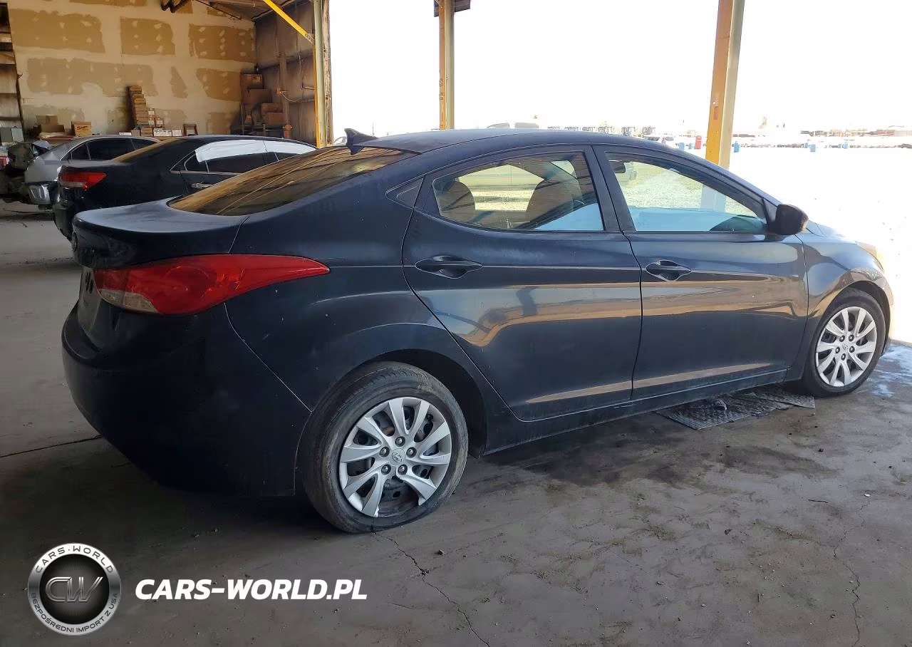 2011 Hyundai Elantra Gls VIN:5NPDH4AE5BH030337 - 3
