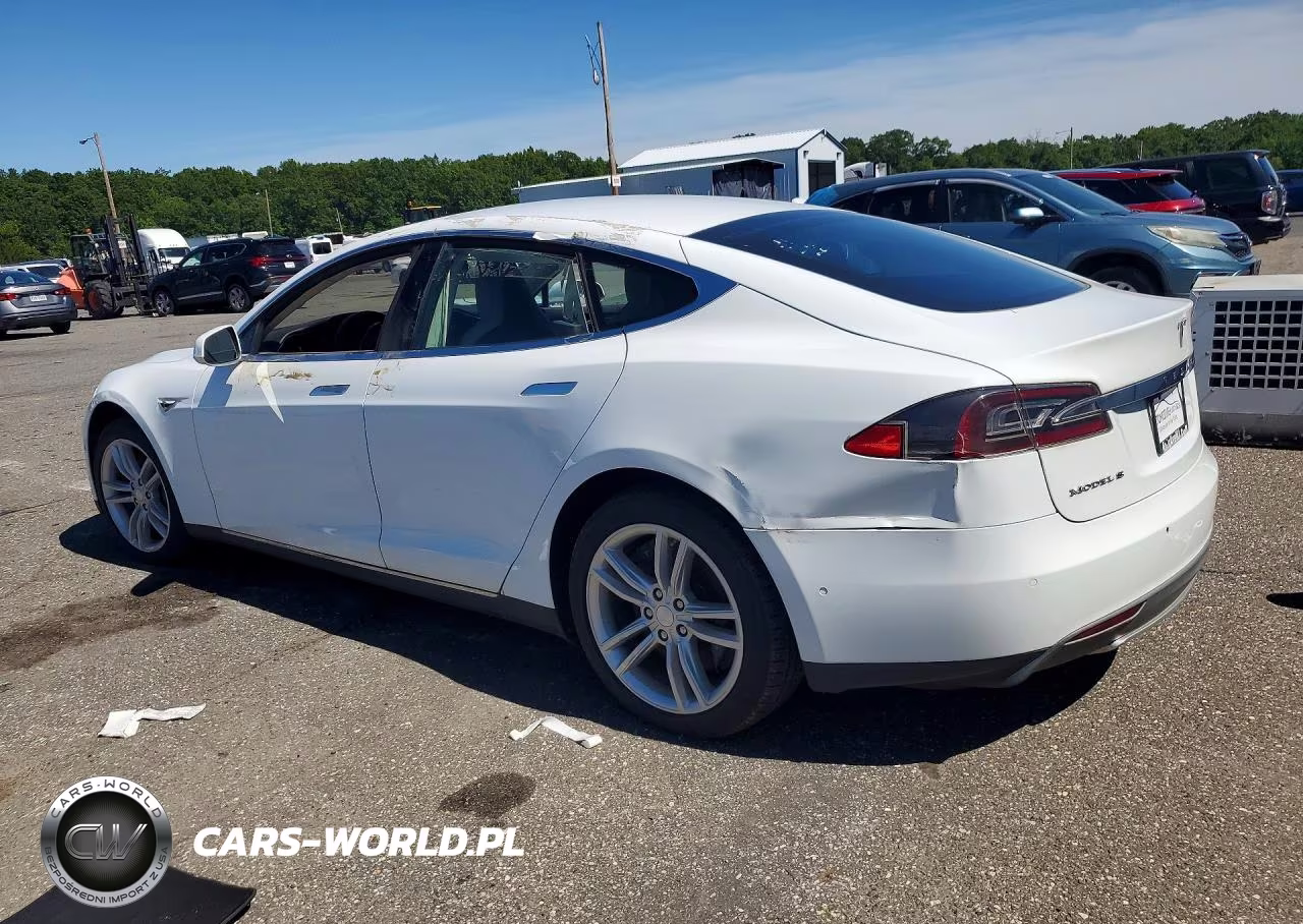 2014 Tesla Model S VIN:5YJSA1H1XEFP55657 - 2