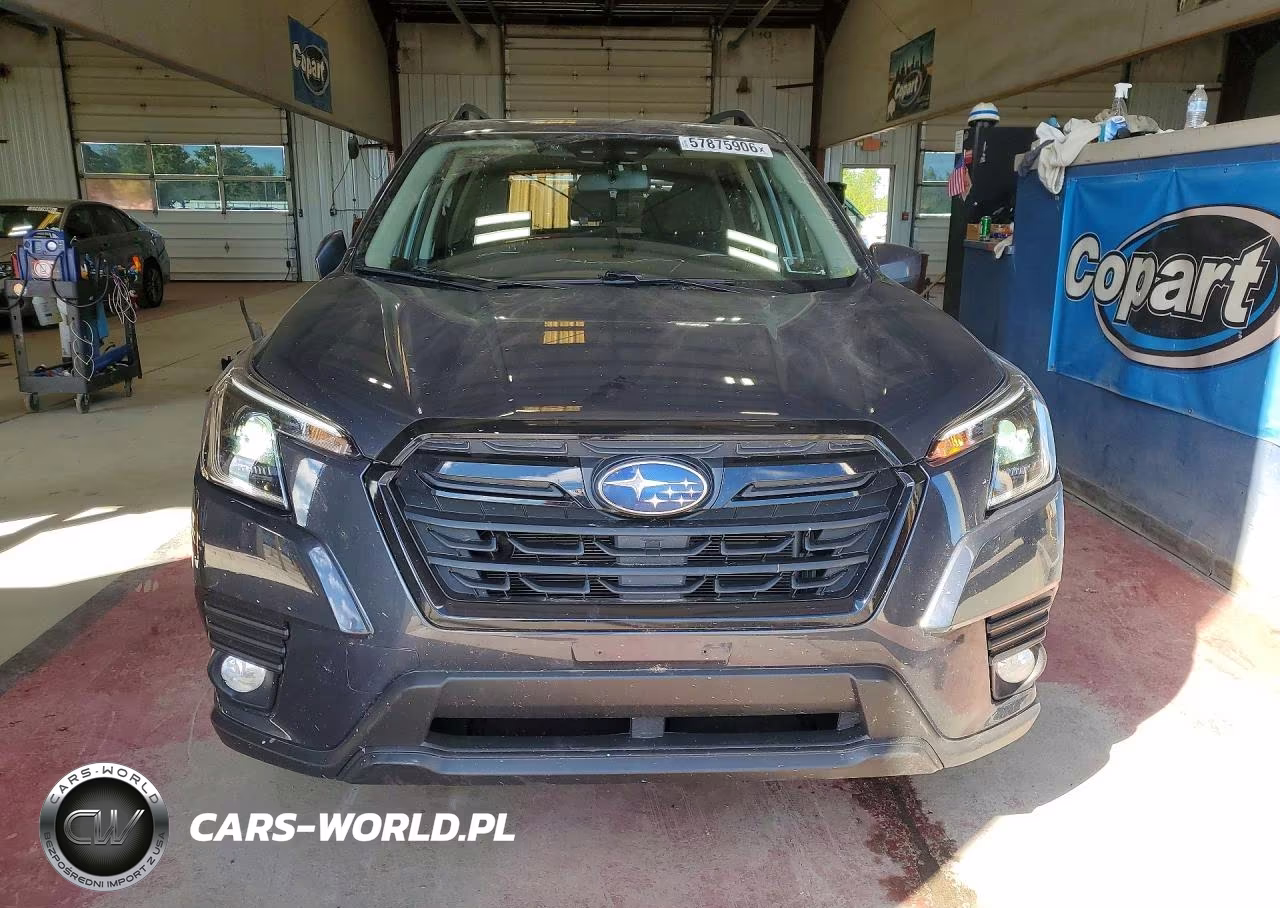 2022 Subaru Forester Premium VIN:JF2SKADC5NH495724 - 5