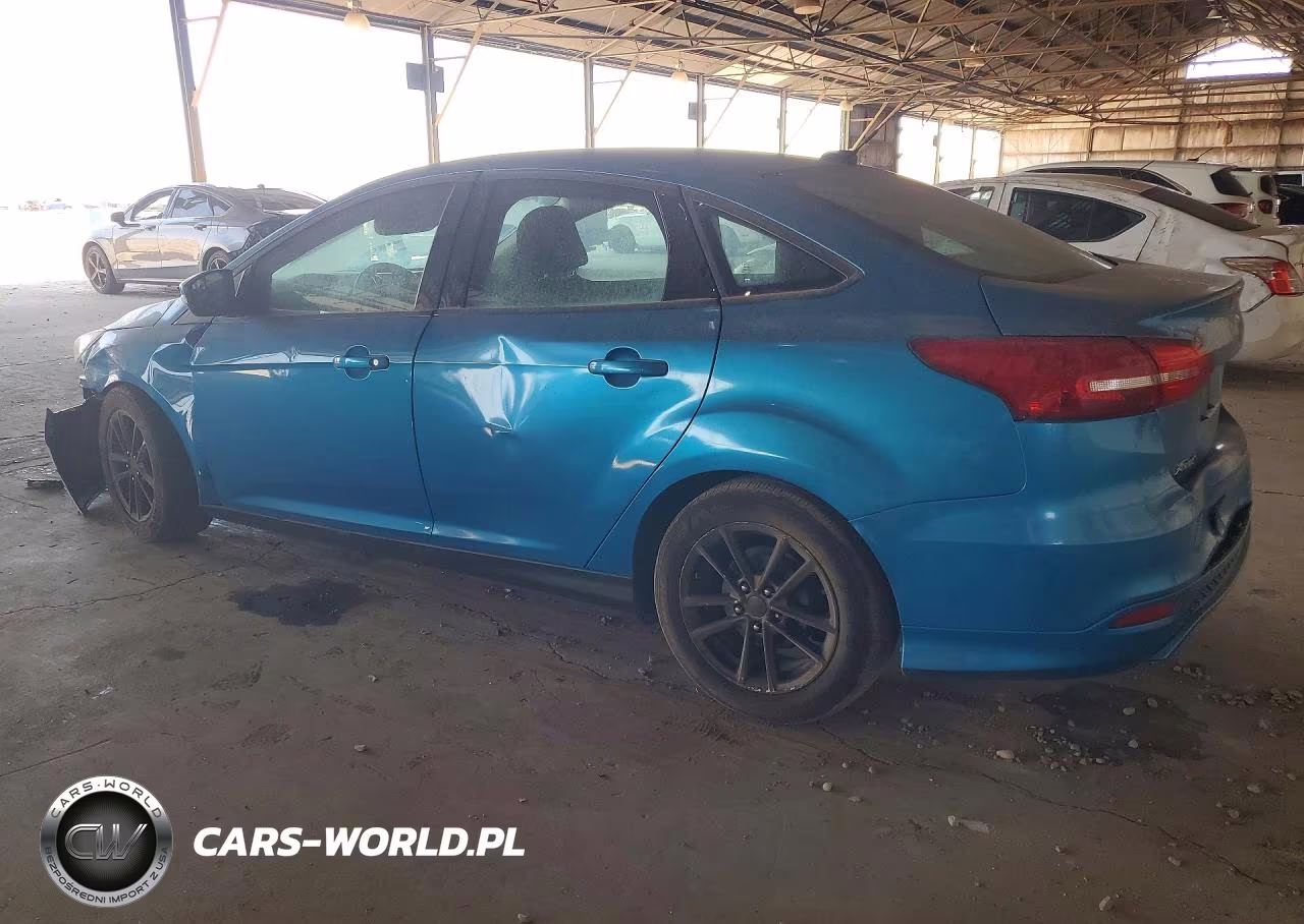 2016 Ford Focus Se VIN:1FADP3F27GL225117 - 2