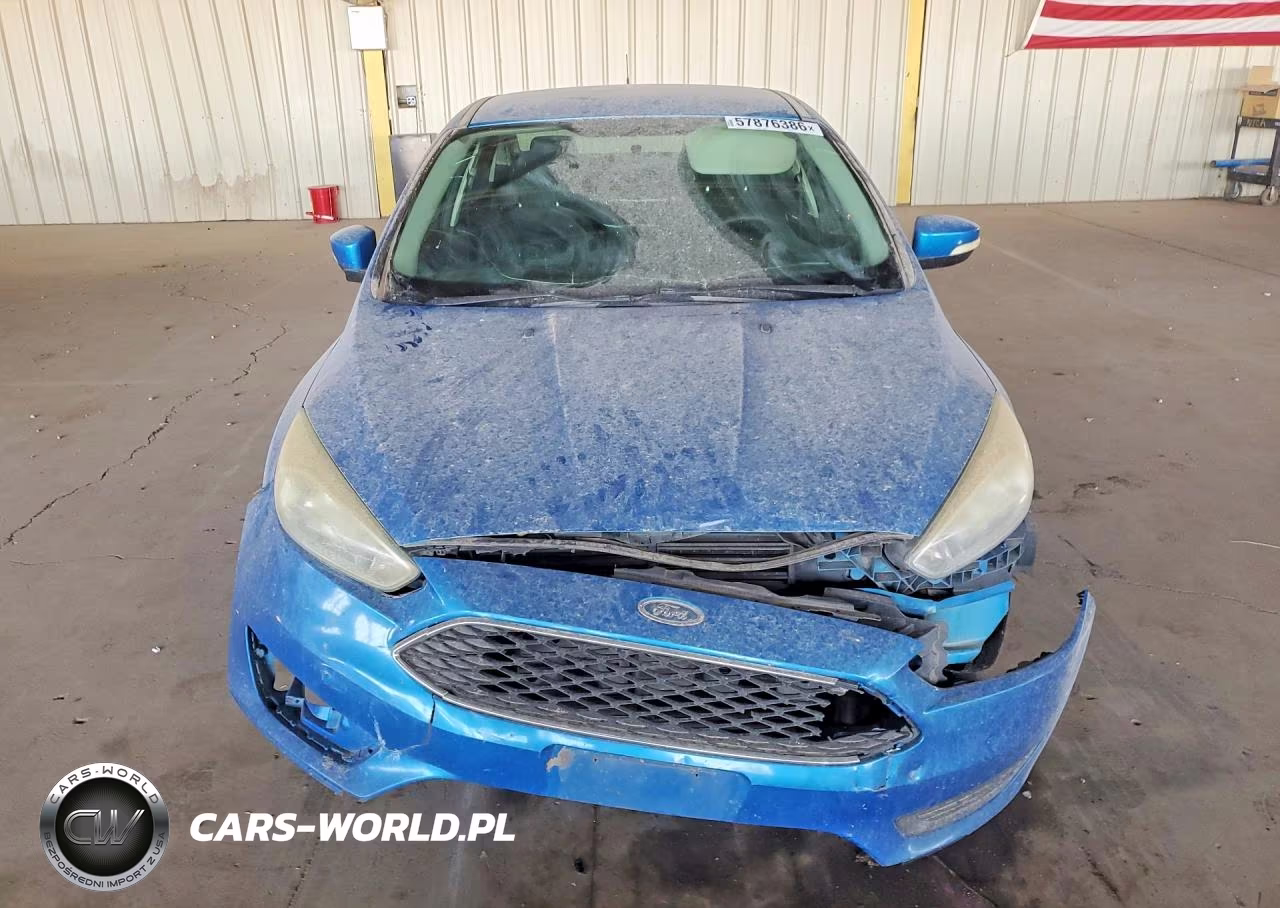 2016 Ford Focus Se VIN:1FADP3F27GL225117 - 5