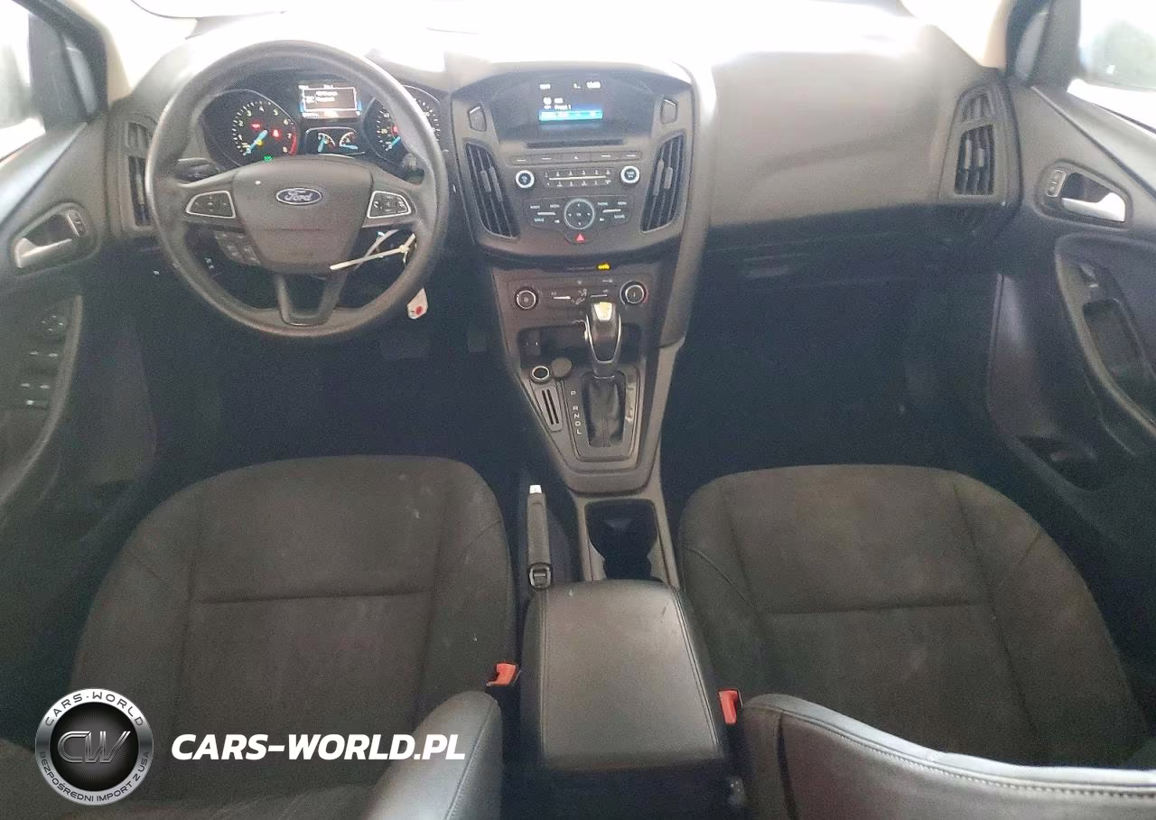 2016 Ford Focus Se VIN:1FADP3F27GL225117 - 8