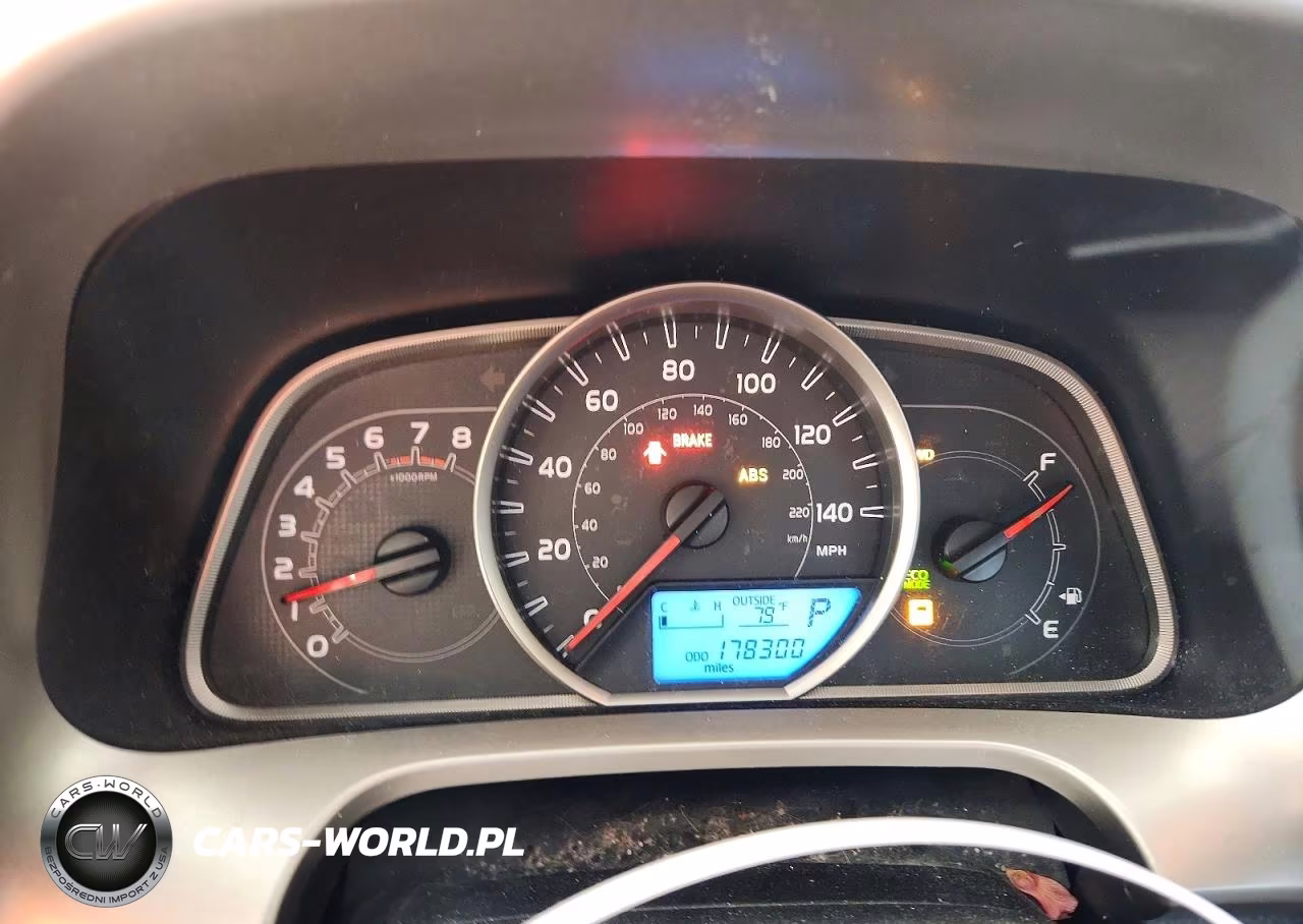 2015 Toyota Rav4 Le VIN:JTMBFREV4FD114424 - 9