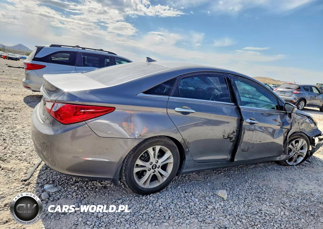 2013 Hyundai Sonata Limited VIN:5NPEC4AC0DH666474 - 3