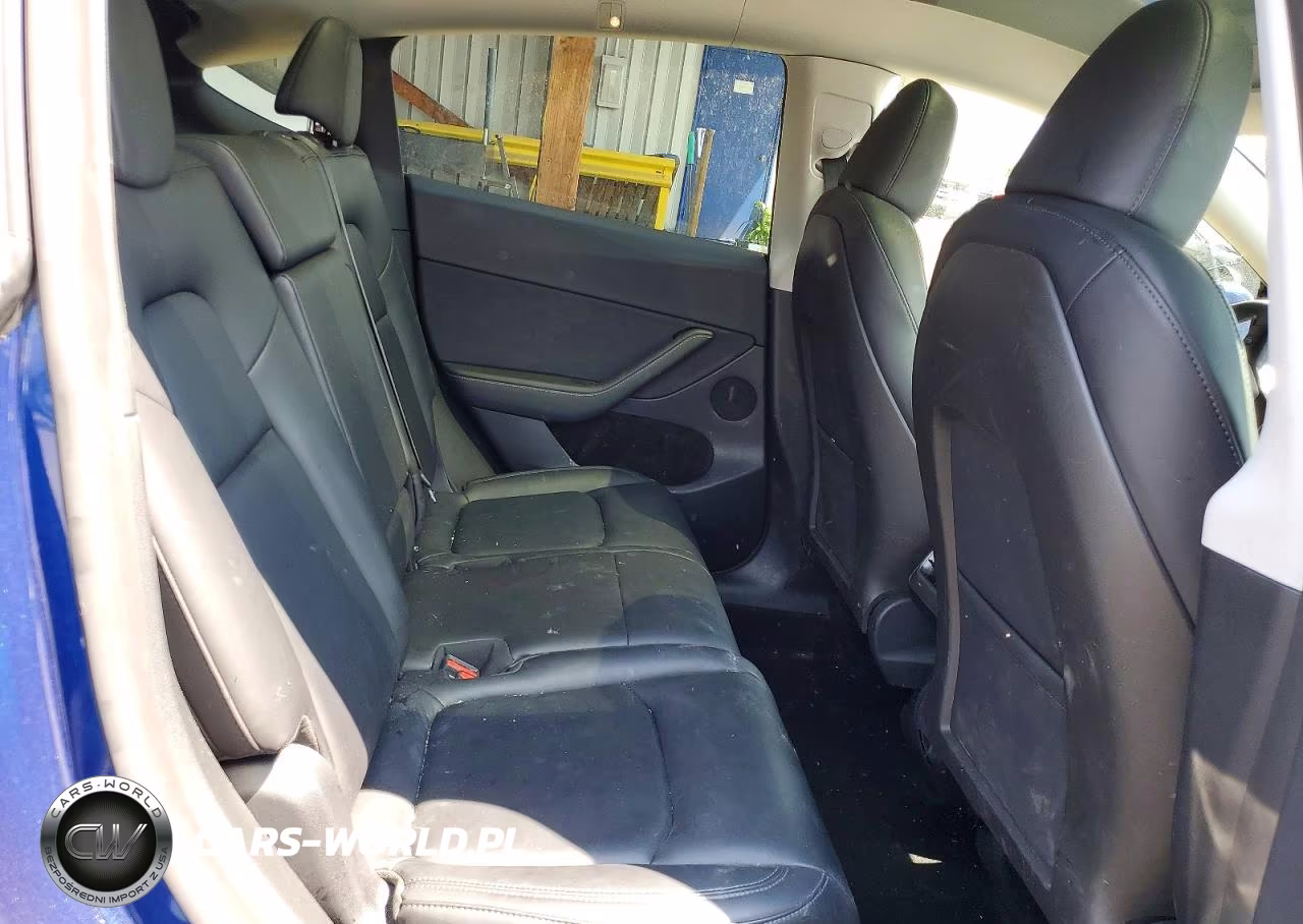 2024 Tesla Model Y VIN:7SAYGAEE9RF193887 - 10
