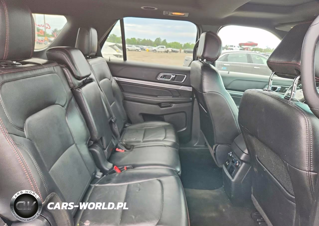 2017 Ford Explorer Sport VIN:1FM5K8GT3HGA39940 - 10