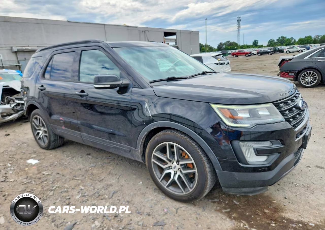 2017 Ford Explorer Sport VIN:1FM5K8GT3HGA39940 - 4