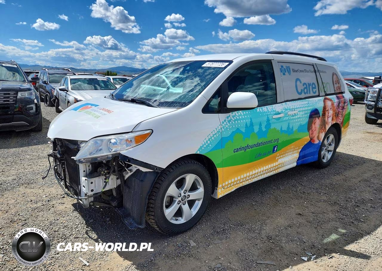 2018 Toyota Sienna Le