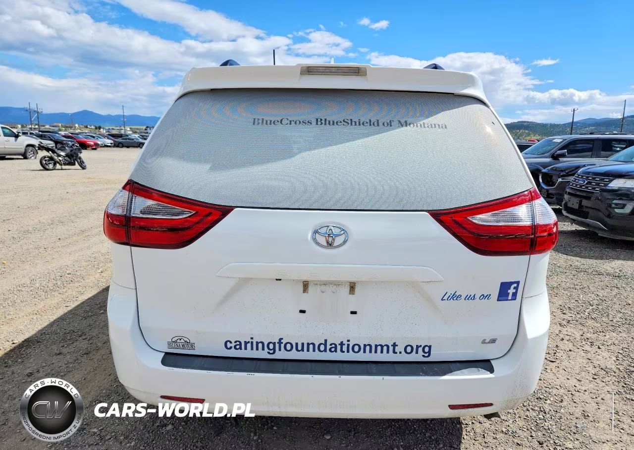 2018 Toyota Sienna Le VIN:5TDKZ3DC3JS949075 - 6