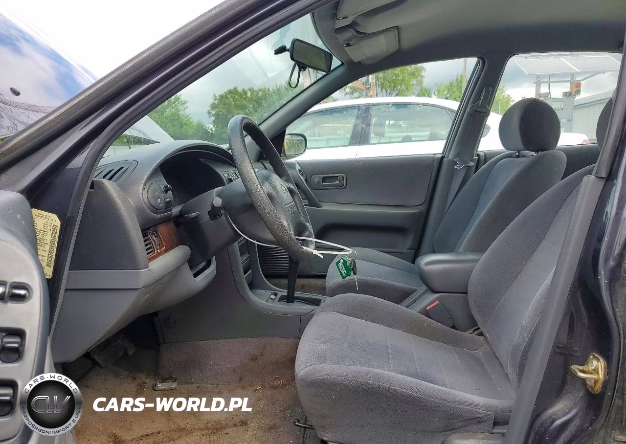 1996 Nissan Altima Xe VIN:1N4BU31D1TC192621 - 7