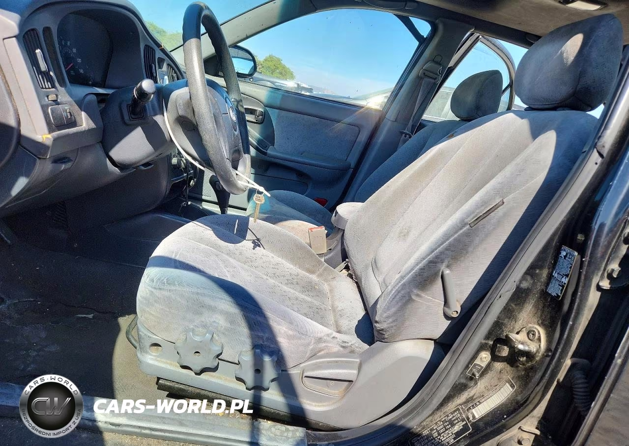 2005 Hyundai Elantra Gls VIN:KMHDN46D95U000501 - 7