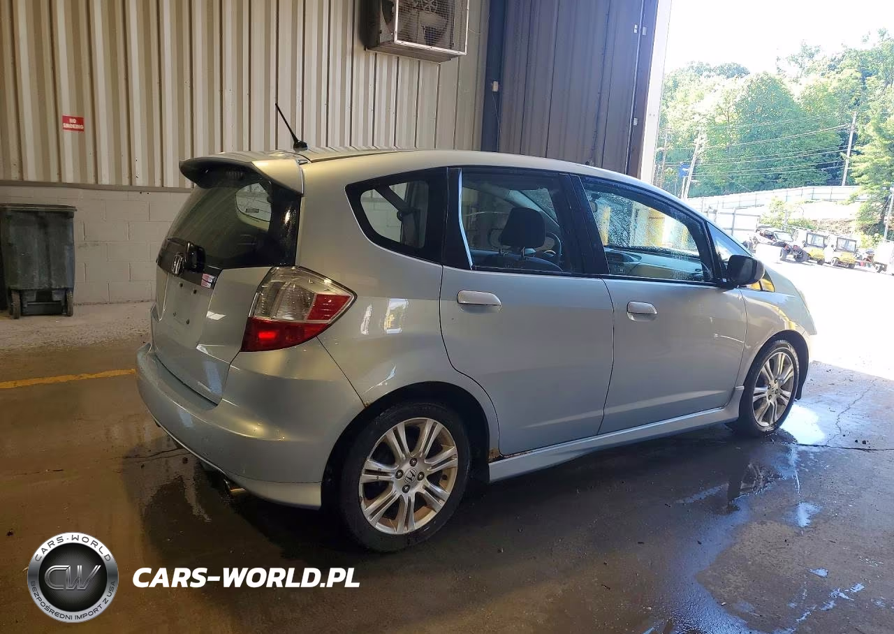 2009 Honda Fit Sport VIN:JHMGE88479S054269 - 3