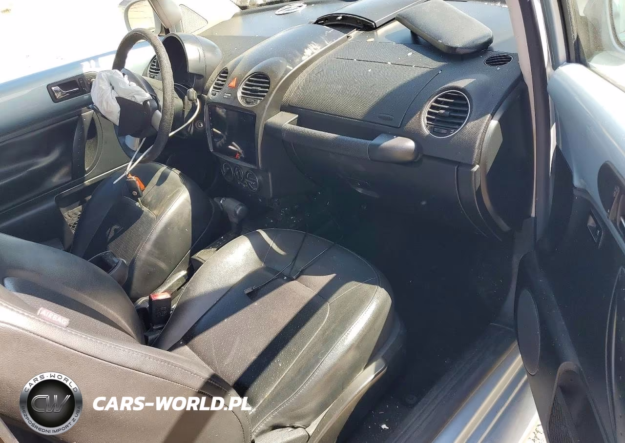 2010 Volkswagen New Beetle VIN:3VWPG3AG7AM020247 - 8