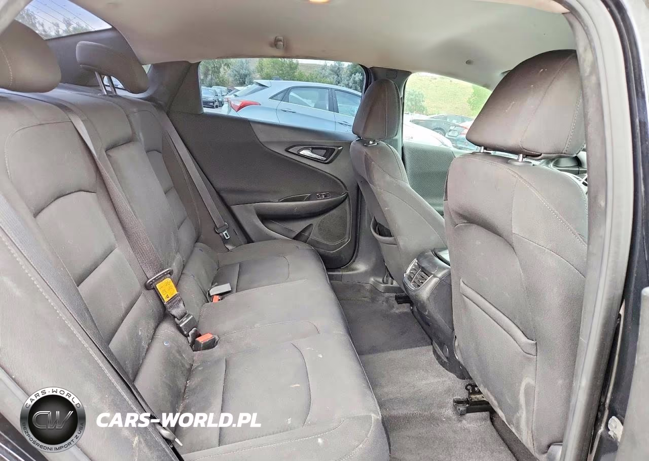 2019 Chevrolet Malibu Lt VIN:1G1ZD5ST7KF179078 - 10