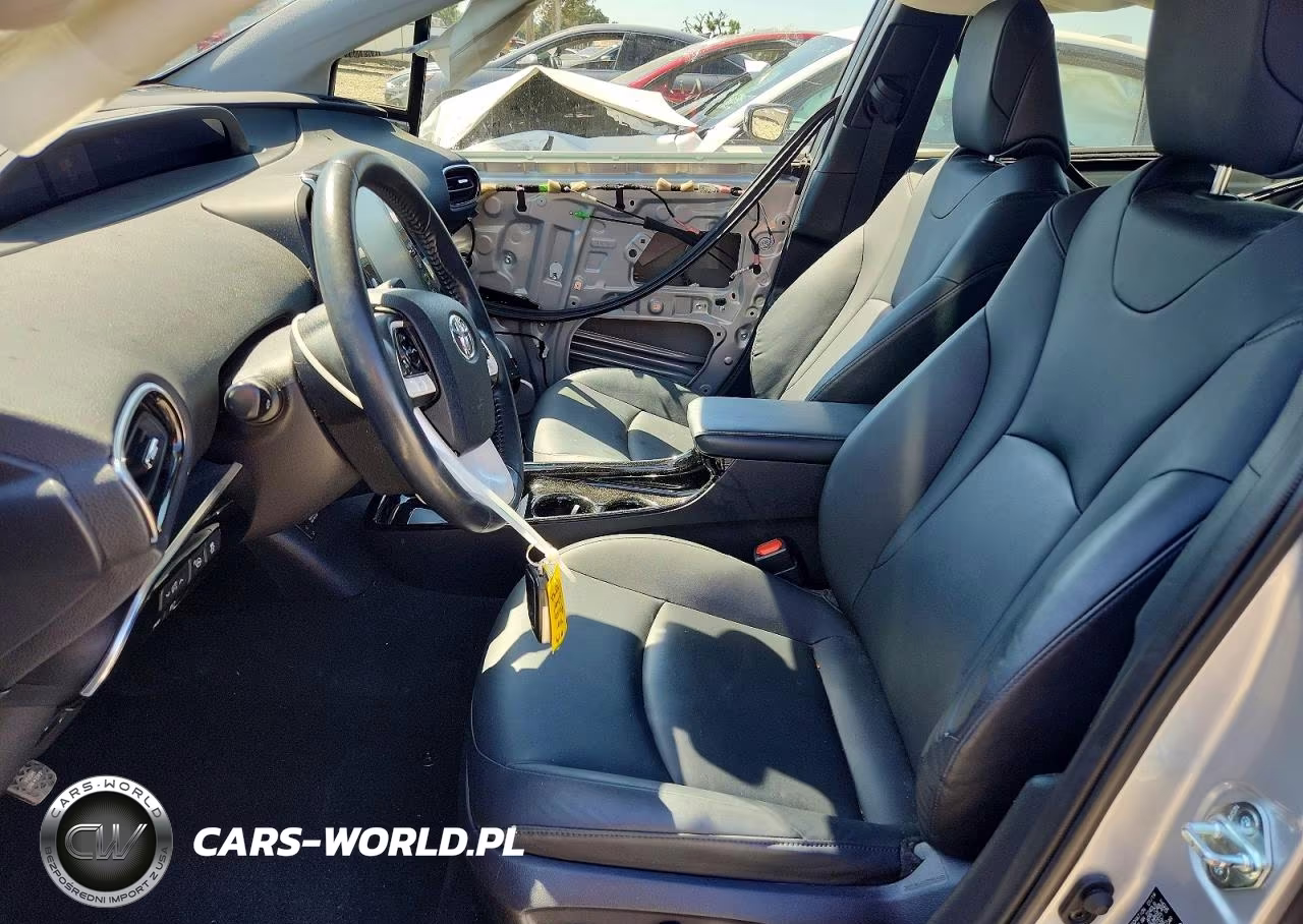 2019 Toyota Prius Prime Advanced VIN:JTDKARFP7K3107210 - 7