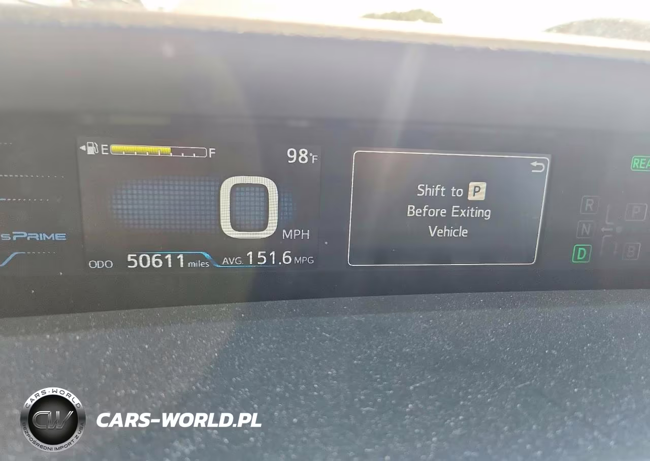 2019 Toyota Prius Prime Advanced VIN:JTDKARFP7K3107210 - 9