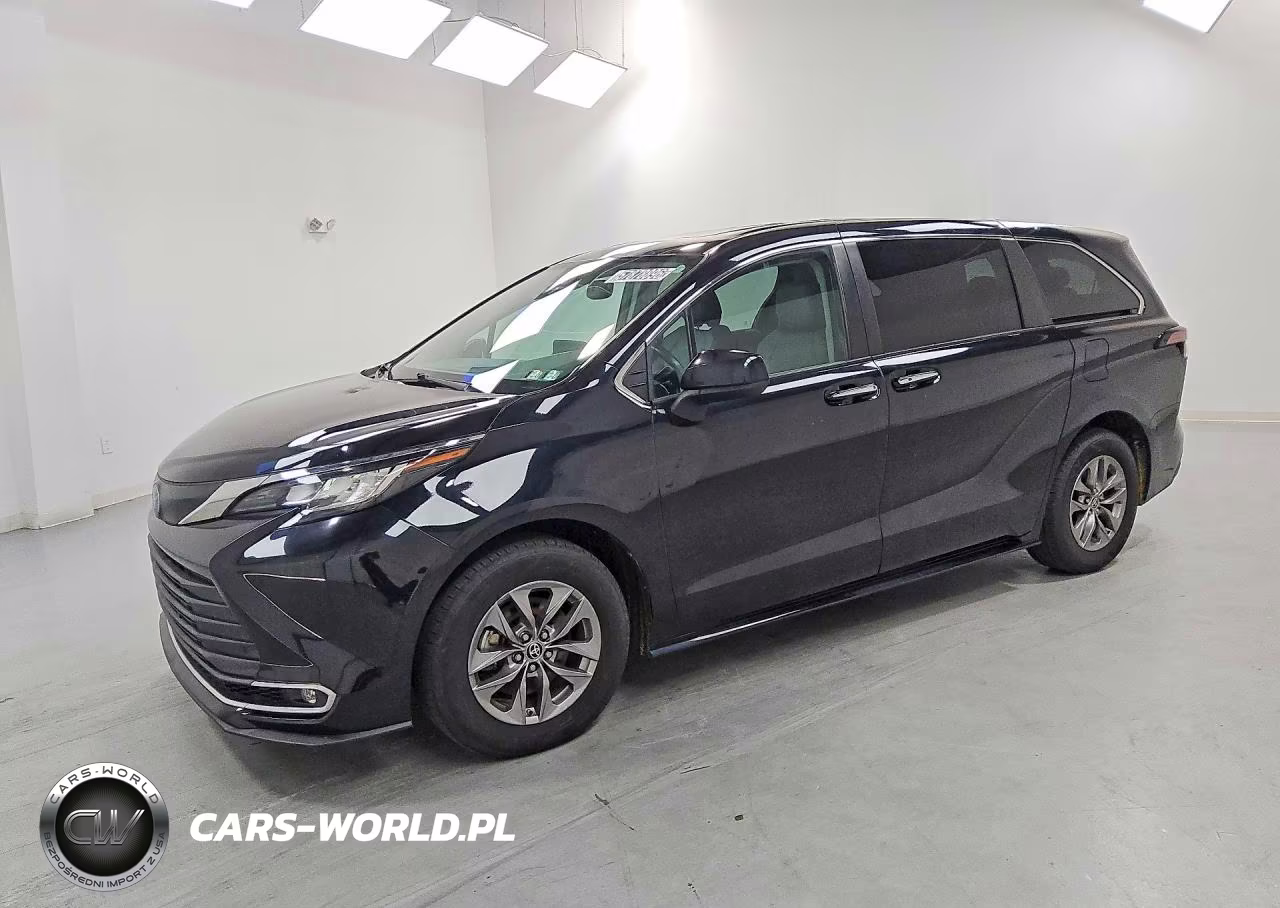 2022 Toyota Sienna Xle – zdjęcie 1 z 14