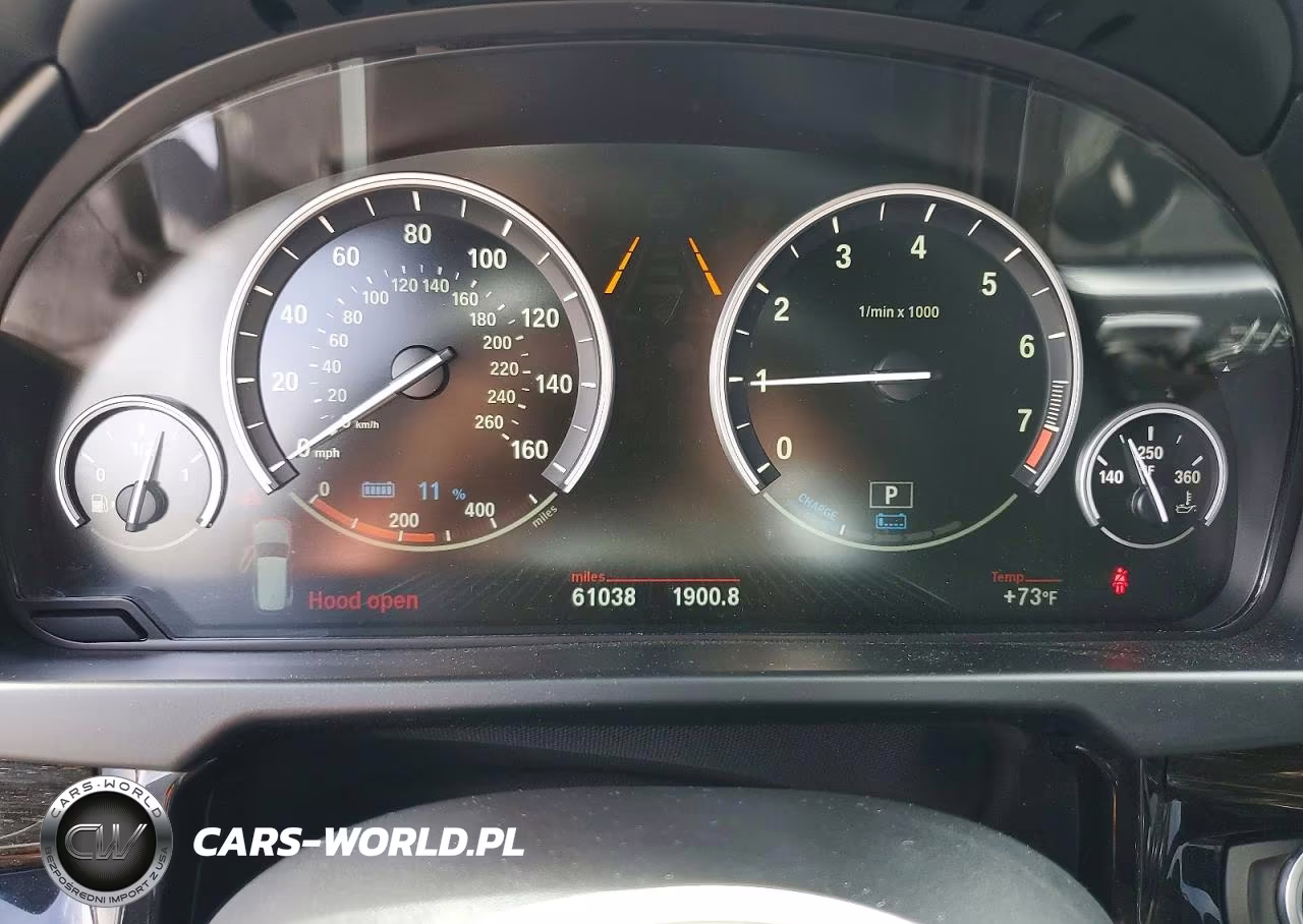 2018 BMW X5 VIN:5UXKT0C52J0V99877 - 9