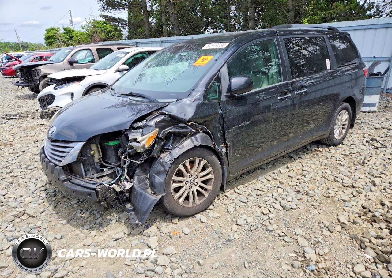 2015 Toyota Sienna