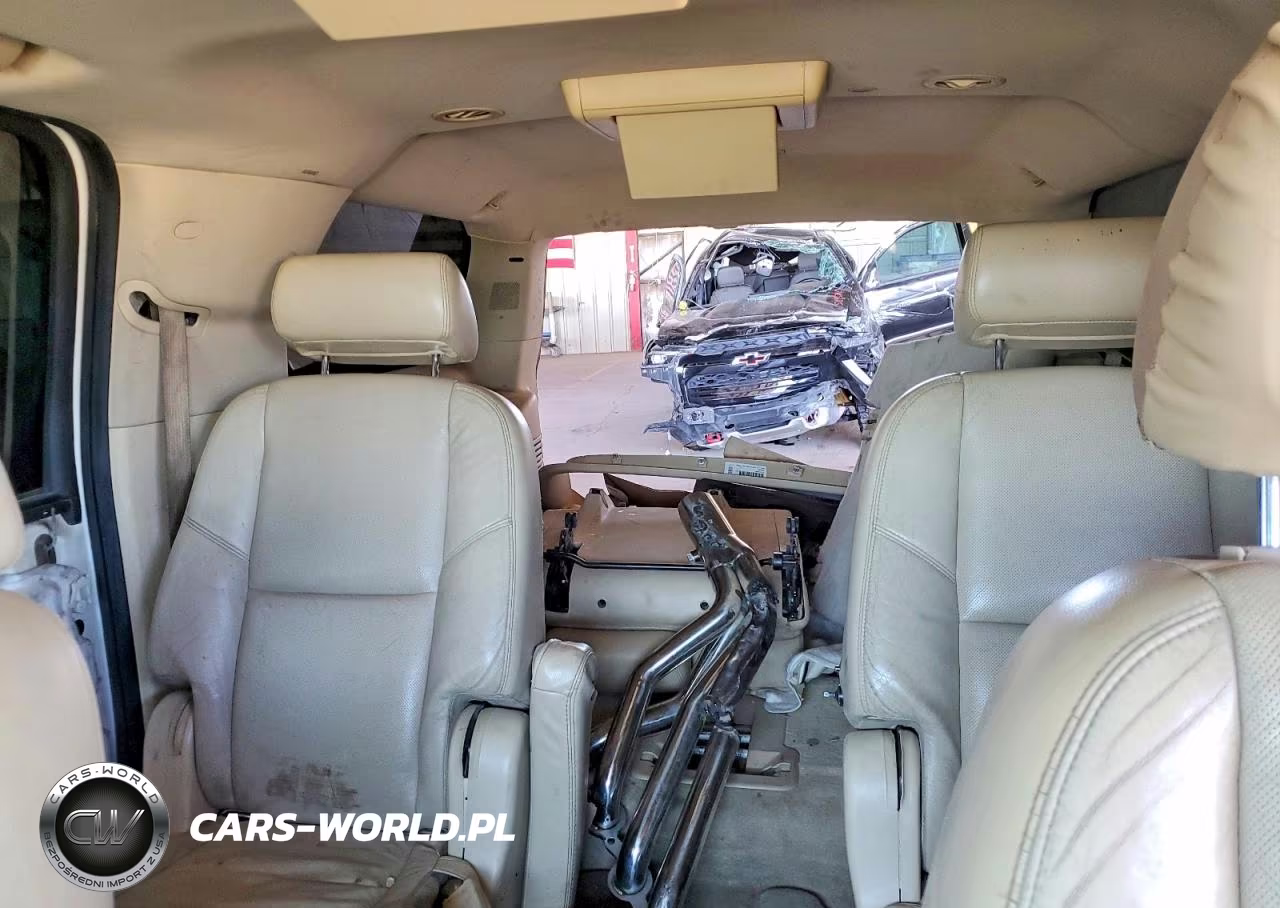 2008 Cadillac Escalade Esv VIN:1GYFK66808R245838 - 10
