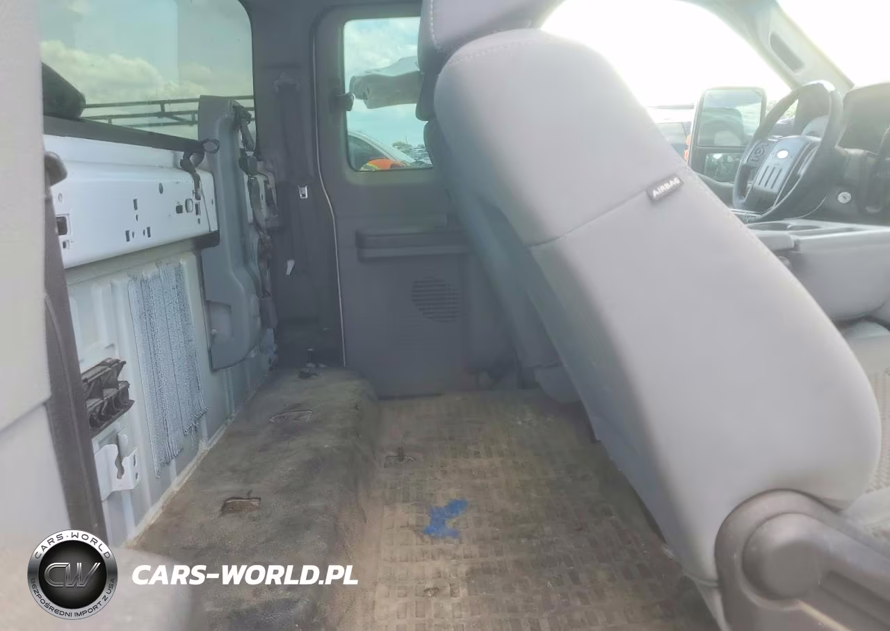 2011 Ford F250 Super Duty VIN:1FT7X2B6XBEC81740 - 10