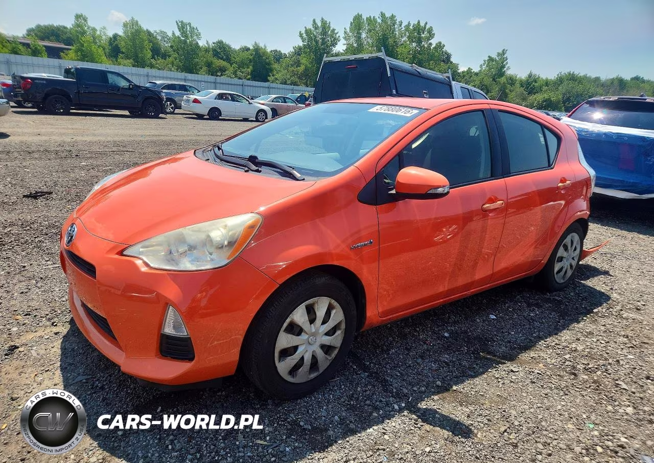 2013 Toyota Prius C Two