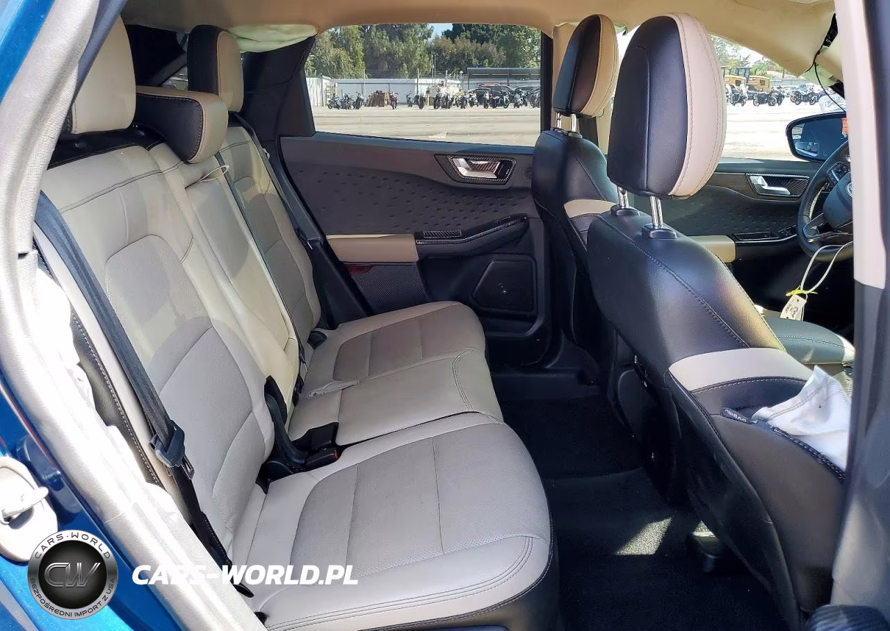 2020 Ford Escape Titanium VIN:1FMCU0DZXLUA57180 - 11