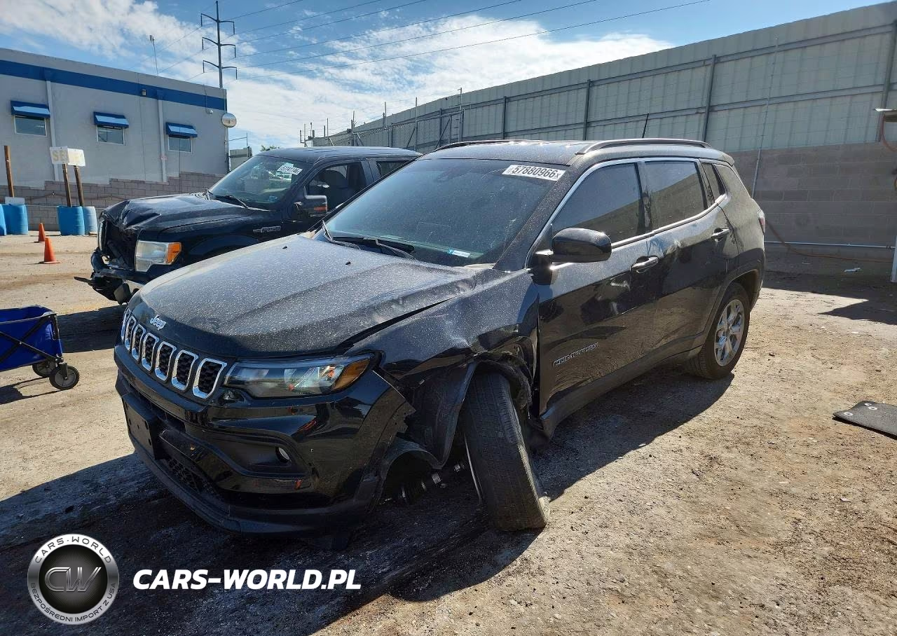 2025 Jeep Compass Latitude – zdjęcie 1 z 13
