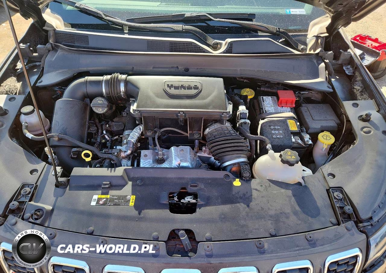 2025 Jeep Compass Latitude VIN:3C4NJDBN2ST524999 - 12