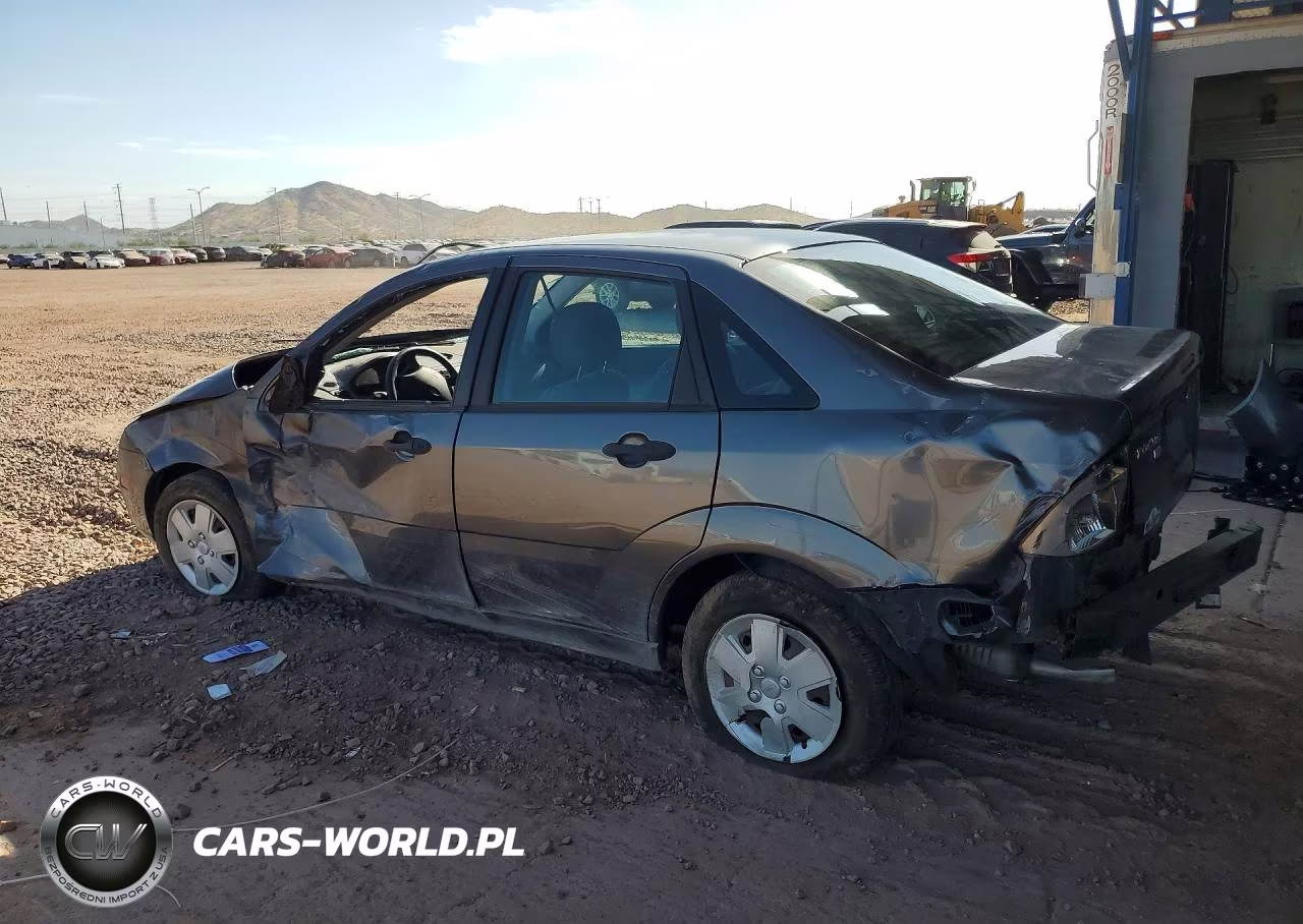 2007 Ford Focus Zx4 VIN:1FAHP34N37W137615 - 2
