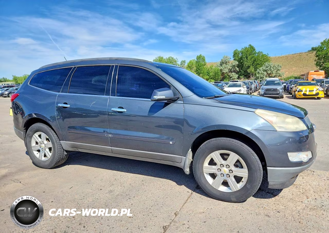 2010 Chevrolet Traverse Lt VIN:1GNLVFED6AS143657 - 4
