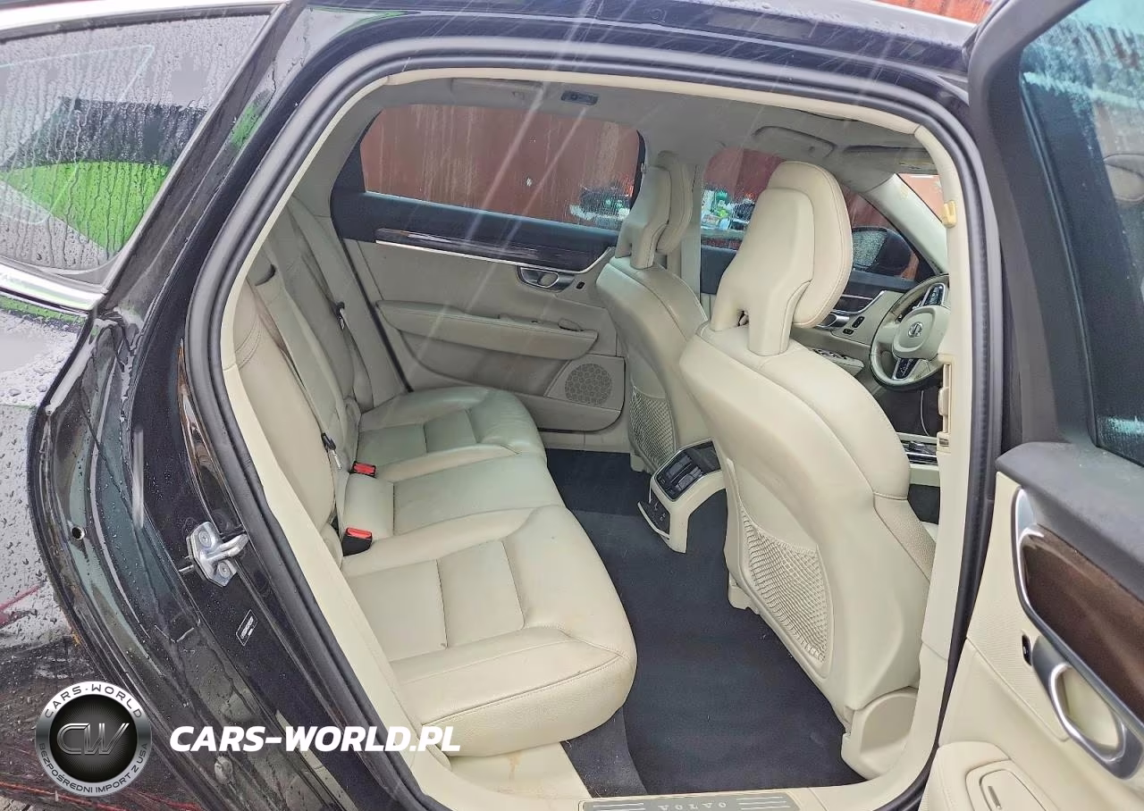 2018 Volvo S90 T5 Momentum VIN:LVY982AK2JP025107 - 10