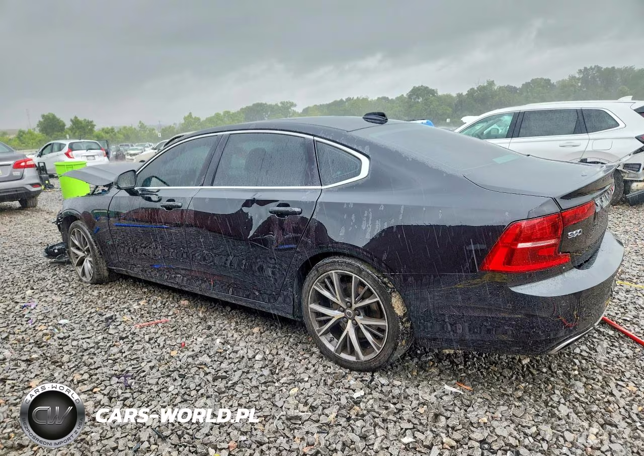 2018 Volvo S90 T5 Momentum VIN:LVY982AK2JP025107 - 2
