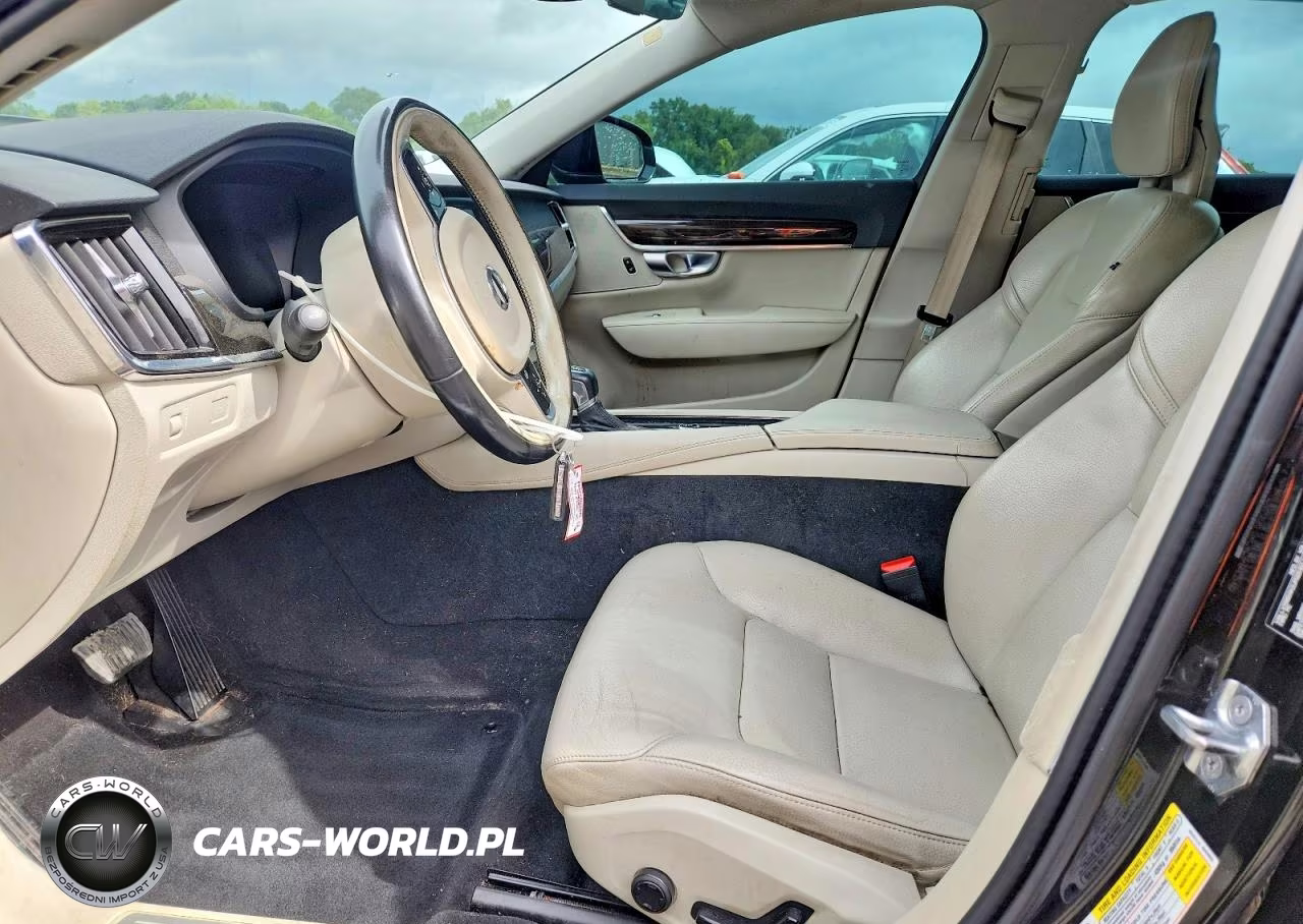 2018 Volvo S90 T5 Momentum VIN:LVY982AK2JP025107 - 7