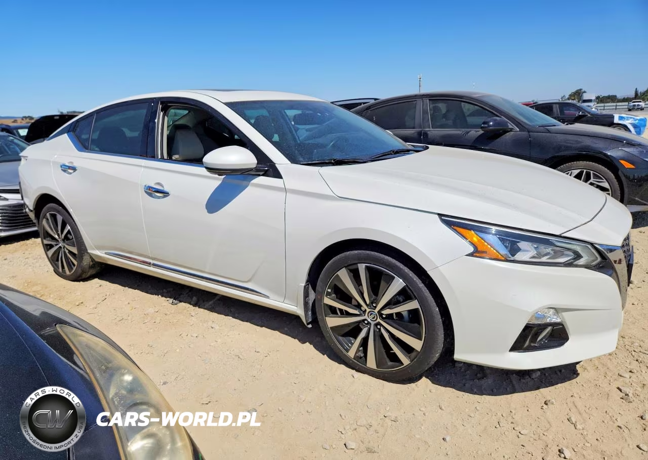 2021 Nissan Altima Platinum VIN:1N4BL4FW9MN307832 - 4
