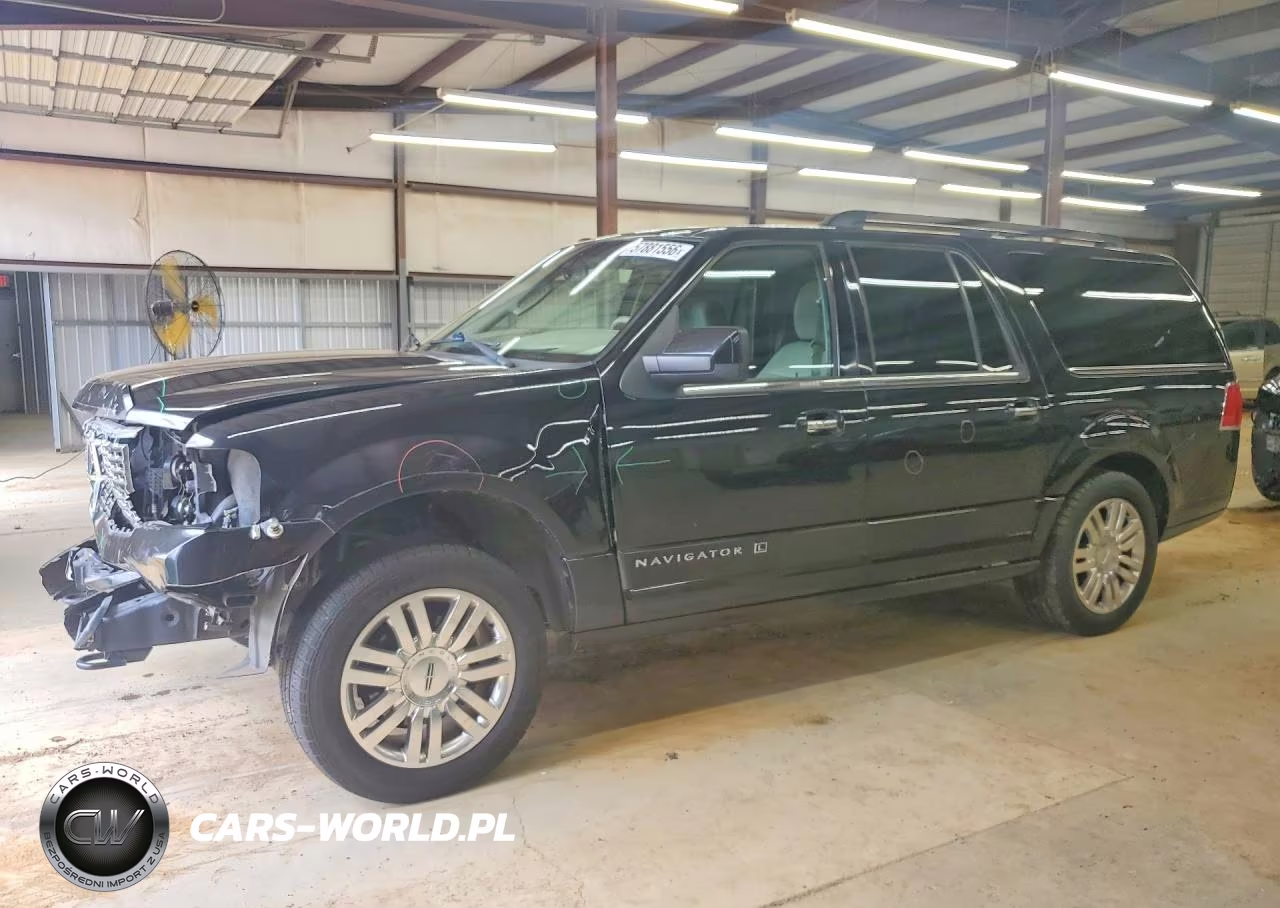 2013 Lincoln Navigator L