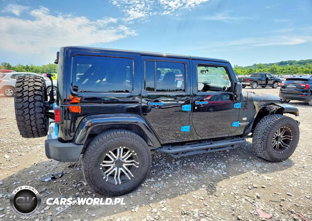 2011 Jeep Wrangler Unlimited Jeep 70Th Anniversary VIN:1J4BA7H13BL590878 - 3