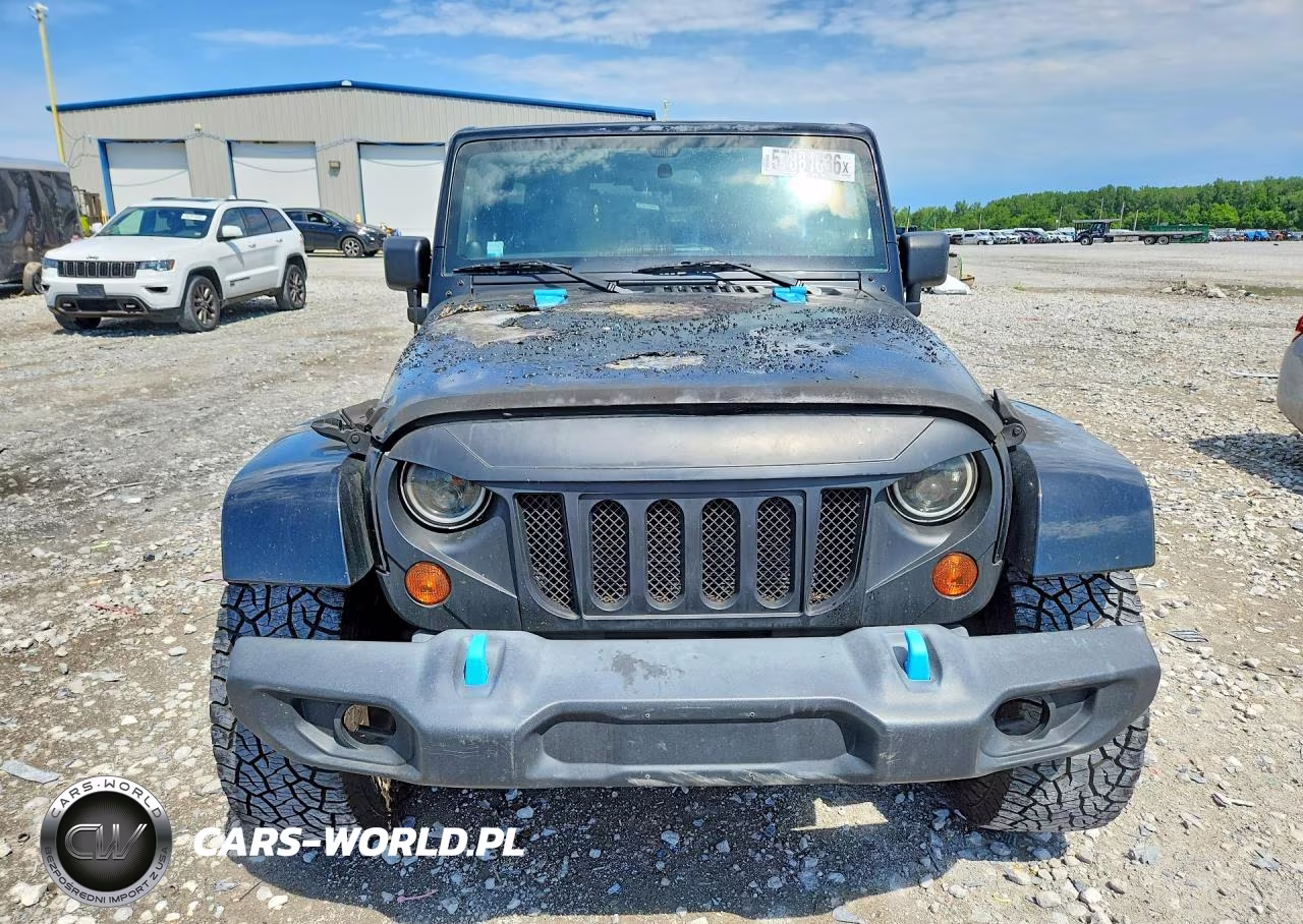 2011 Jeep Wrangler Unlimited Jeep 70Th Anniversary VIN:1J4BA7H13BL590878 - 5